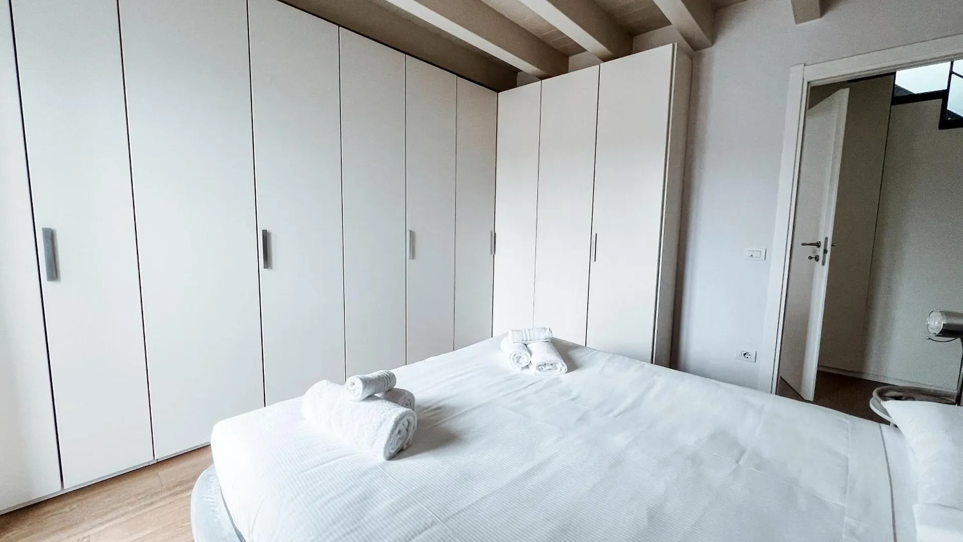 Apartmán Garden Penthouse - Large & Trendy Flat, Milano 0*,  Itálie