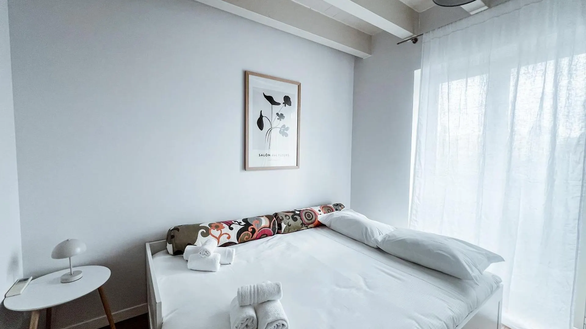 Garden Penthouse - Large & Trendy Flat, Milano Apartment