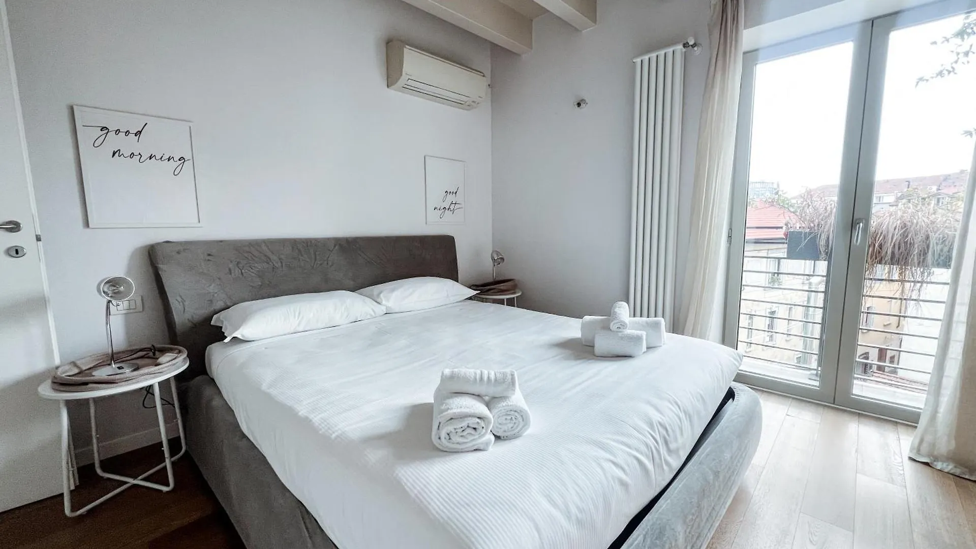 Garden Penthouse - Large & Trendy Flat, Milano Apartment  Milan